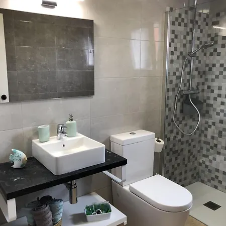 Xaloc & Garbi Apartment *